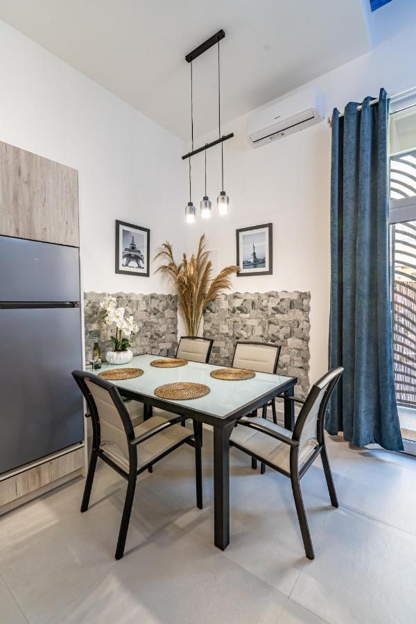 Exquisite Studio Apartment With An Original Design Valencia Eksteriør bilde