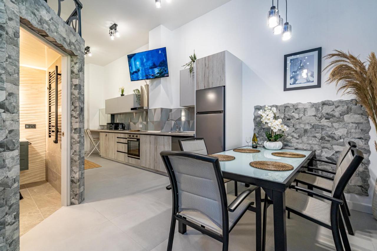 Exquisite Studio Apartment With An Original Design Valencia Eksteriør bilde