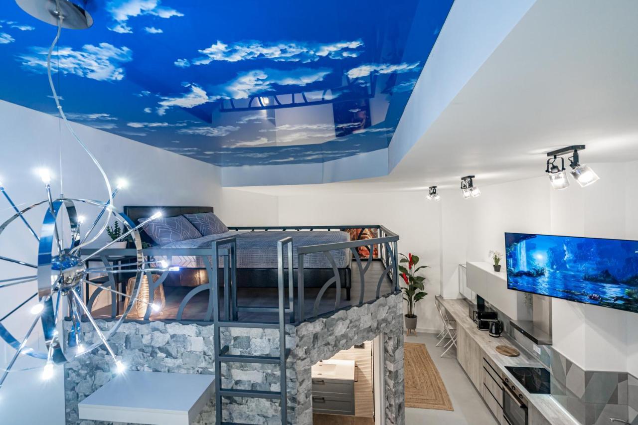 Exquisite Studio Apartment With An Original Design Valencia Eksteriør bilde