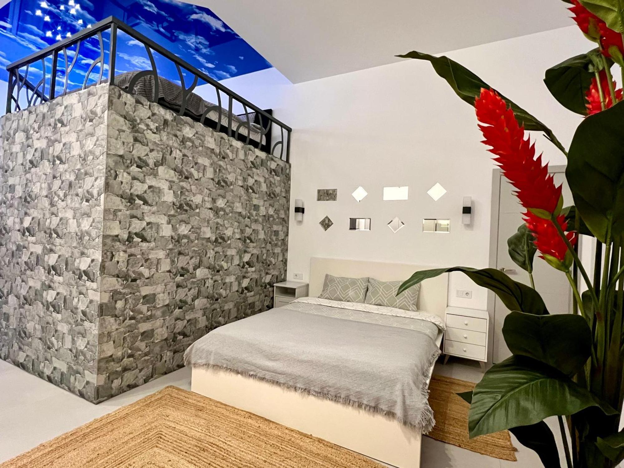 Exquisite Studio Apartment With An Original Design Valencia Eksteriør bilde